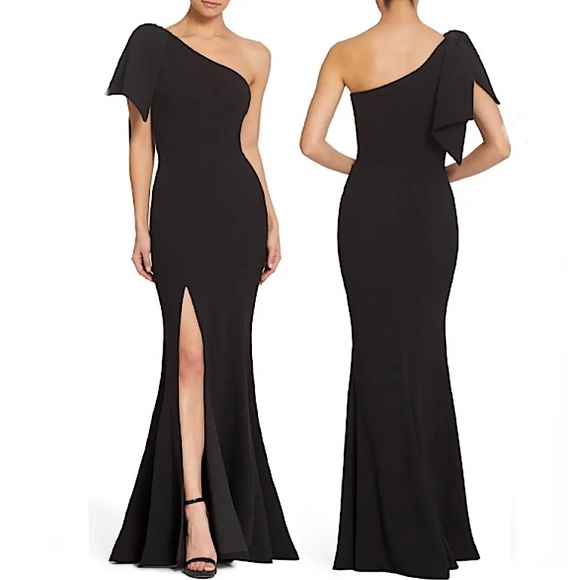 Dress the Population Dresses & Skirts - Dress the Population Georgina One Shoulder High Slit Crepe Gown Black Large